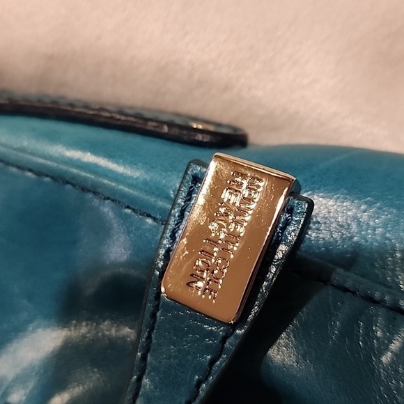 Kenneth Cole Reaction mini should bag turquoise - Picture 2 of 12